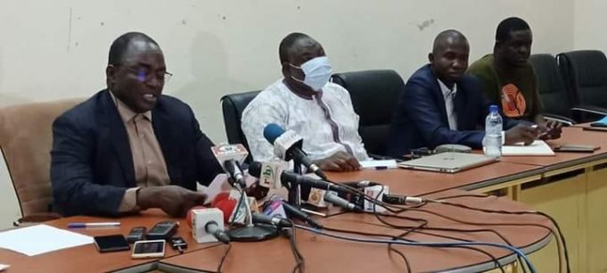 Burkina: des syndicats en ordre de bataille pour la réintégration de trois agents révoqués