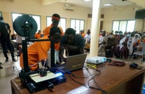 Burkina: 45 filles formées en codage informatique et robotique