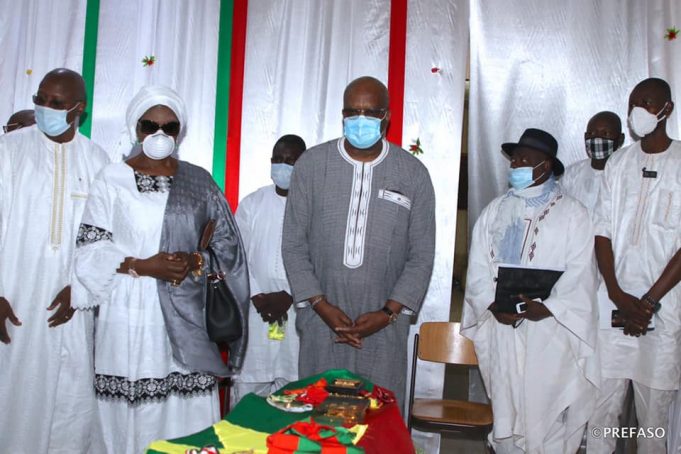 Burkina: l’ex-Grand Chancelier « vertueux » rejoint sa dernière demeure