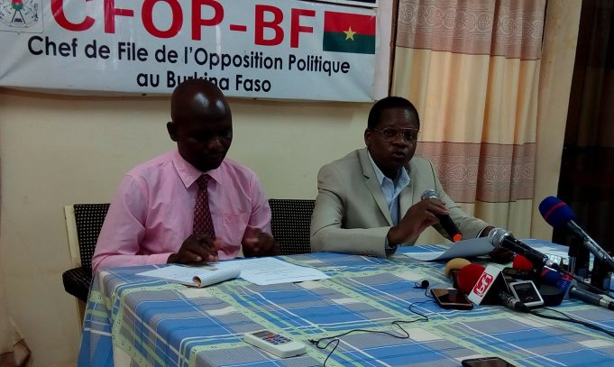 Commande de 300 ambulances: l’opposition burkinabè dénonce «une escroquerie politique»
