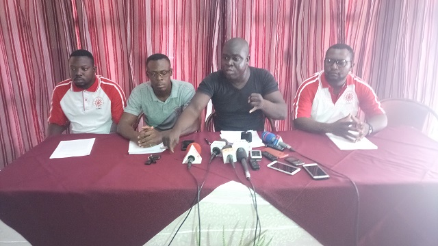 Des membres du CCPU, avec le porte-parole, Azise Bafa Ouattara (2e à droite)