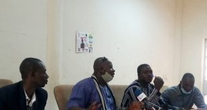 Burkina: des policiers et militaires radiés redonnent de la voix