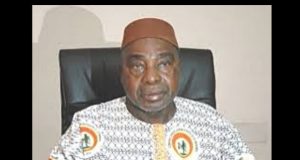 Burkina : l’ex-maire de Bobo-Dioulasso démissionne du parti de Blaise Compaoré