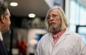 Hydroxychloroquine: un colis suspect adressé à Didier Raoult