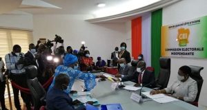 Présidentielle de 2020 en Côte d’Ivoire: les dossiers de Soro déposés à la CEI