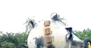 Ouaga: une citerne de vidange de fosses sceptiques ayant vidé son contenu en ville interpellée
