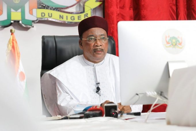 Mahamadou Issoufou: « Le putschisme est une grave maladie » et « pour en guérir », il faut des « sanctions »