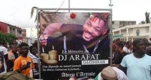 Côte d’Ivoire: entre fête des «Chinois» de DJ Arafat et violences politiques