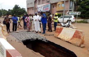 Affaissement de bitume à Ouagadougou: les responsabilités seront situées
