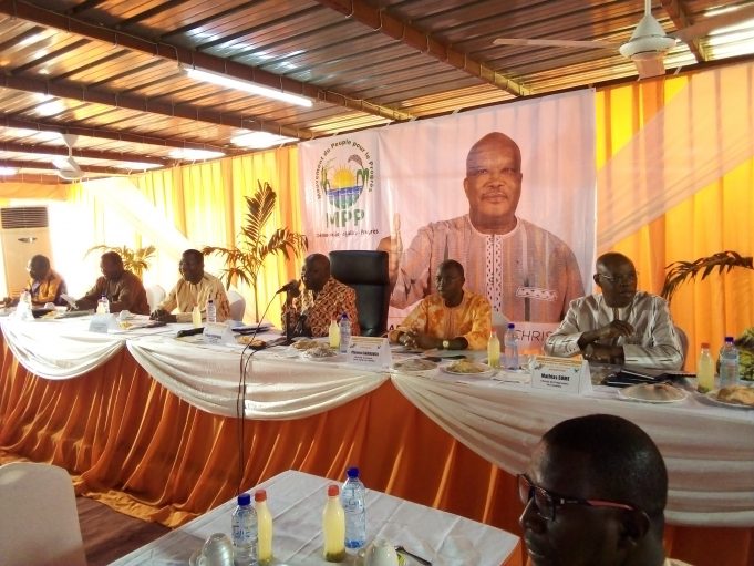Burkina/Présidentielle: la réalisation du projet de société de Kaboré coûtera 20 000 milliards FCFA