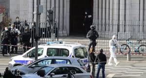 France: plusieurs victimes dans une attaque au couteau à Nice, l’auteur interpellé