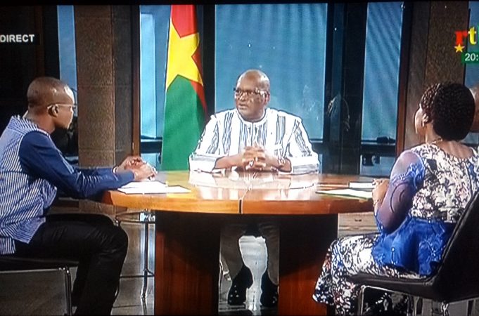Attaque armée: un appel aux Burkinabè qui ont pris les armes contre le Burkina à déposer les armes