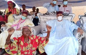 Niger: Mohamed Bazoum et la «vieille» de Hamdara