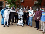 Covid-19 au Burkina: Essakane SA offre « plus de 140 millions FCFA » de matériel médical au CHR de Dori