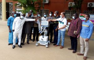 Covid-19 au Burkina: Essakane SA offre « plus de 140 millions FCFA » de matériel médical au CHR de Dori