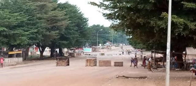 Voie barrée à Yamoussoukro