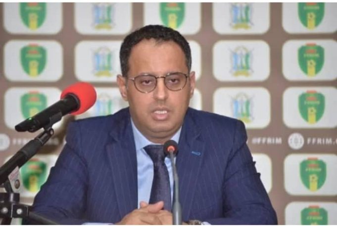 Football : le Mauritanien Ahmed Yahya annonce sa candidature pour la présidence de la CAF