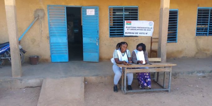 Elections 2020 au Burkina: des électeurs se plaignent de l’ouverture tardive des bureaux de votes