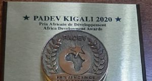Burkina : Le DG de la BCB, Lauréat du prix PADEV 2020