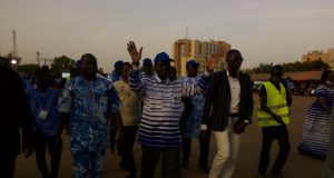 Ouagadougou: des militants promettent de « conduire » Kadré Désiré Ouédraogo à Kosyam