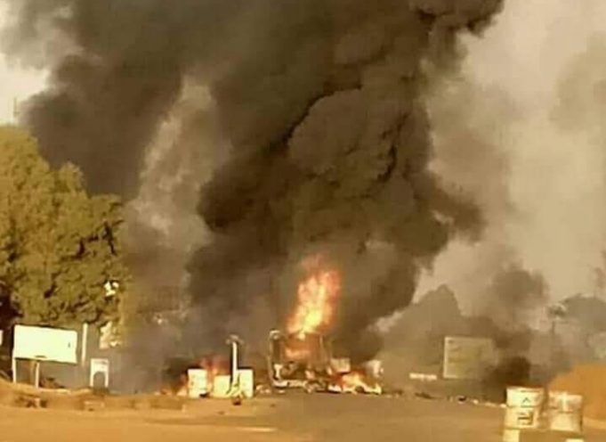 Burkina: six morts et 14 blessés dans l’incendie d’un car de transport