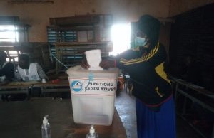 Législatives 2020 au Burkina: plus de 10 ministres élus députés