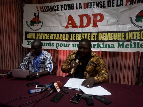 Abraham Badolo, président de l'ADP au micro