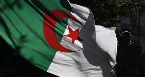 Coopération: l’Algérie réclame à la France « la totalité de ses archives »