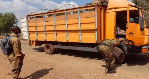Afrique de l’ouest : INTERPOL saisit des armes, de munitions et de produits de contrebande