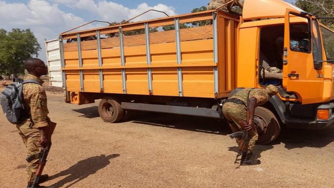 Afrique de l’ouest : INTERPOL saisit des armes, de munitions et de produits de contrebande