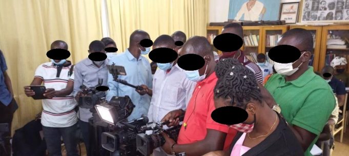 Menaces contre des journalistes: les vieux démons de retour?
