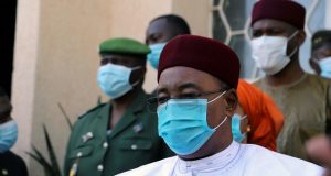 Burkina/massacre de Solhan: les condoléances de Mahamadou Issoufou