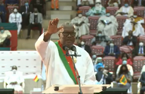 Burkina en attente d’un gouvernement: Roch doit être «la solution», pas le problème!
