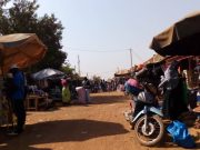 Fêtes de fin d’année: à Ouaga, les commerçants attendent les clients qui se font rares