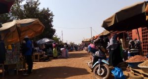Fêtes de fin d’année: à Ouaga, les commerçants attendent les clients qui se font rares