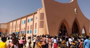 Burkina Faso : la paroisse Saint Guillaume de Tanghin, dans une triple célébration