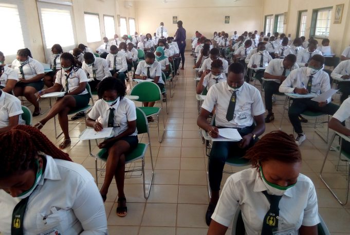 Université de l’Unité Africaine: les étudiants de IAM composent les examens du premier semestre