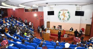 Burkina: le nouveau bureau du Parlement mis en place