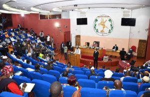 Burkina: le nouveau bureau du Parlement mis en place