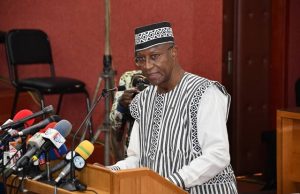 Burkina: la politique du Premier ministre adoptée