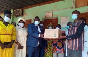 Coronavirus : BDU-BF fait un don de matériel médical à la maternité Pogbi