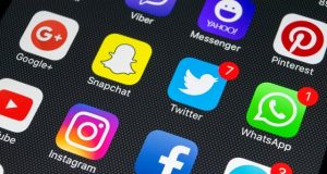 Gabon: suspension des réseaux sociaux