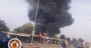 Ouagadougou: un incendie d’un dépôt de carburant fait un blessé