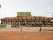 Football : levée de la suspension du Stade du 4-Août