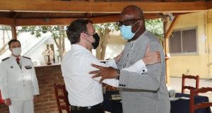 Décès de Déby: Macron et Kaboré se sont parlé