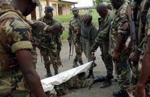 Côte d’Ivoire : trois assaillants tués, un soldat blessé dans l’attaque d’un camp militaire