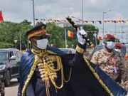 Tchad: au nom du père, du fils et de…Macron!