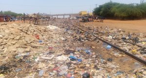 Ouagadougou/Tampouy rails, trop sale!