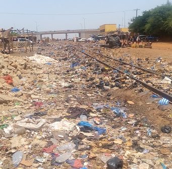 Ouagadougou/Tampouy rails, trop sale!