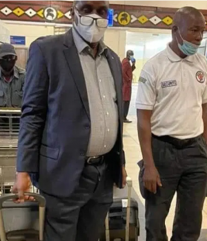 Guinée : Dr. Fodé Oussou Fofana «empêché de sortir du territoire» (Cellou Dalein Diallo)